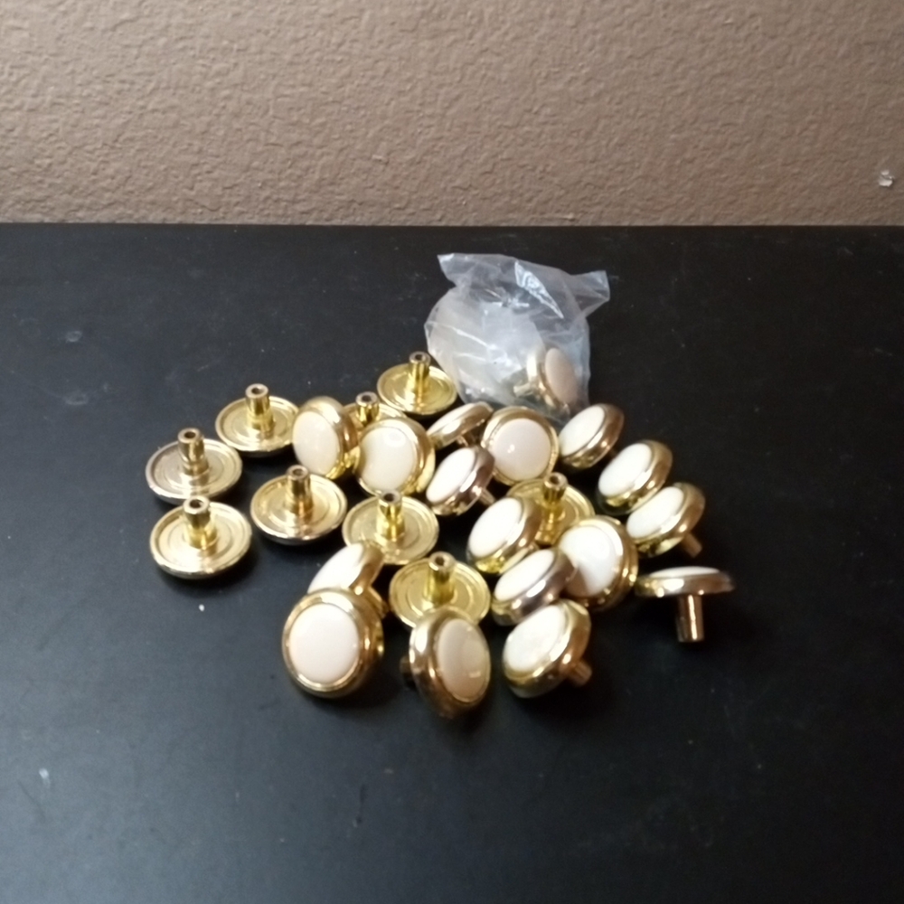LOT of 25 Exquisite 1980s Belwith Brass & Beige Porcelain Drawer Knobs